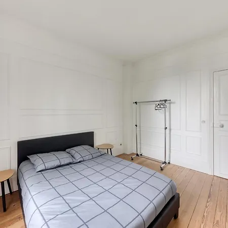 Coup De Coeur Parisien A 15 Mn De Paris - 45 Mn Apartment *